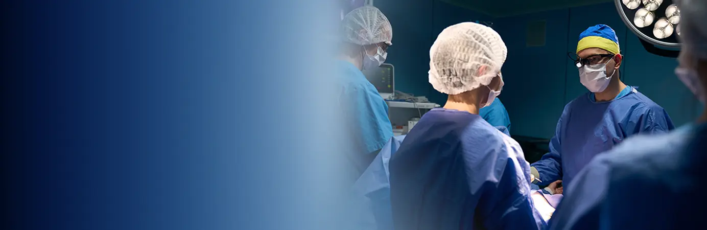 Medicos na sala de cirurgia